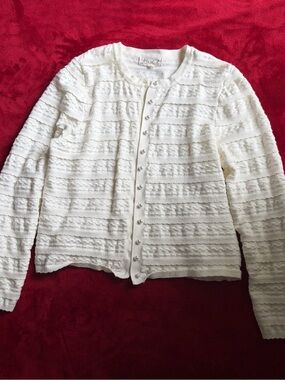 Marbled White Textured Knit Cardigan W/Pearl Button: Size M